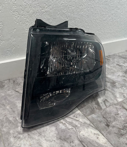 2007-14 Ford Expedition Left Driver Headlight Halogen OEM