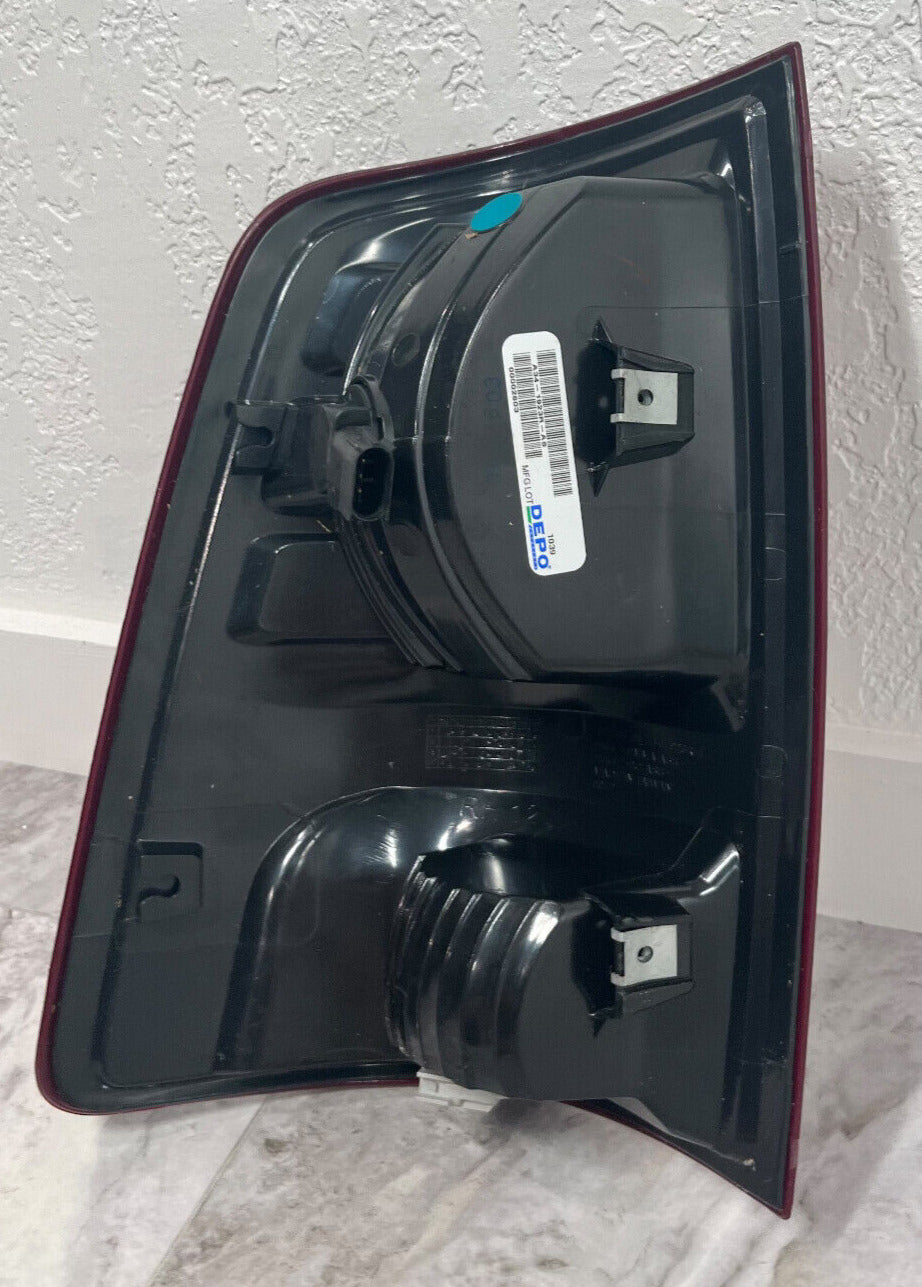 2009-18 Dodge Ram 1500/2500/3500 Rear Passenger Right Side Tail Light