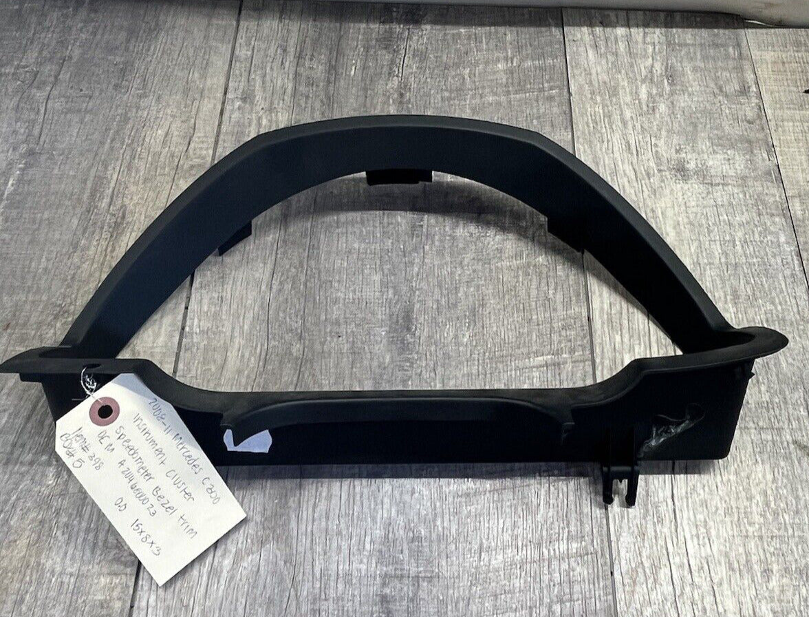 2008-11 Mercedes W204 C300 C350 Instrument Cluster Speedometer Bezel Trim OEM