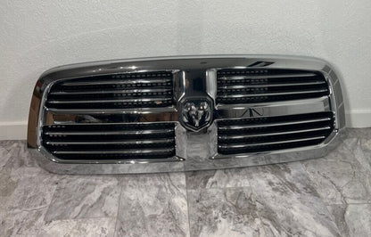 2013-18 Dodge Ram 1500 Front Hood Bumper Grille