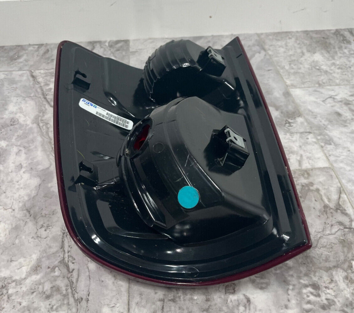 2009-18 Dodge Ram 1500/2500/3500 Rear Driver Left Side Tail Light