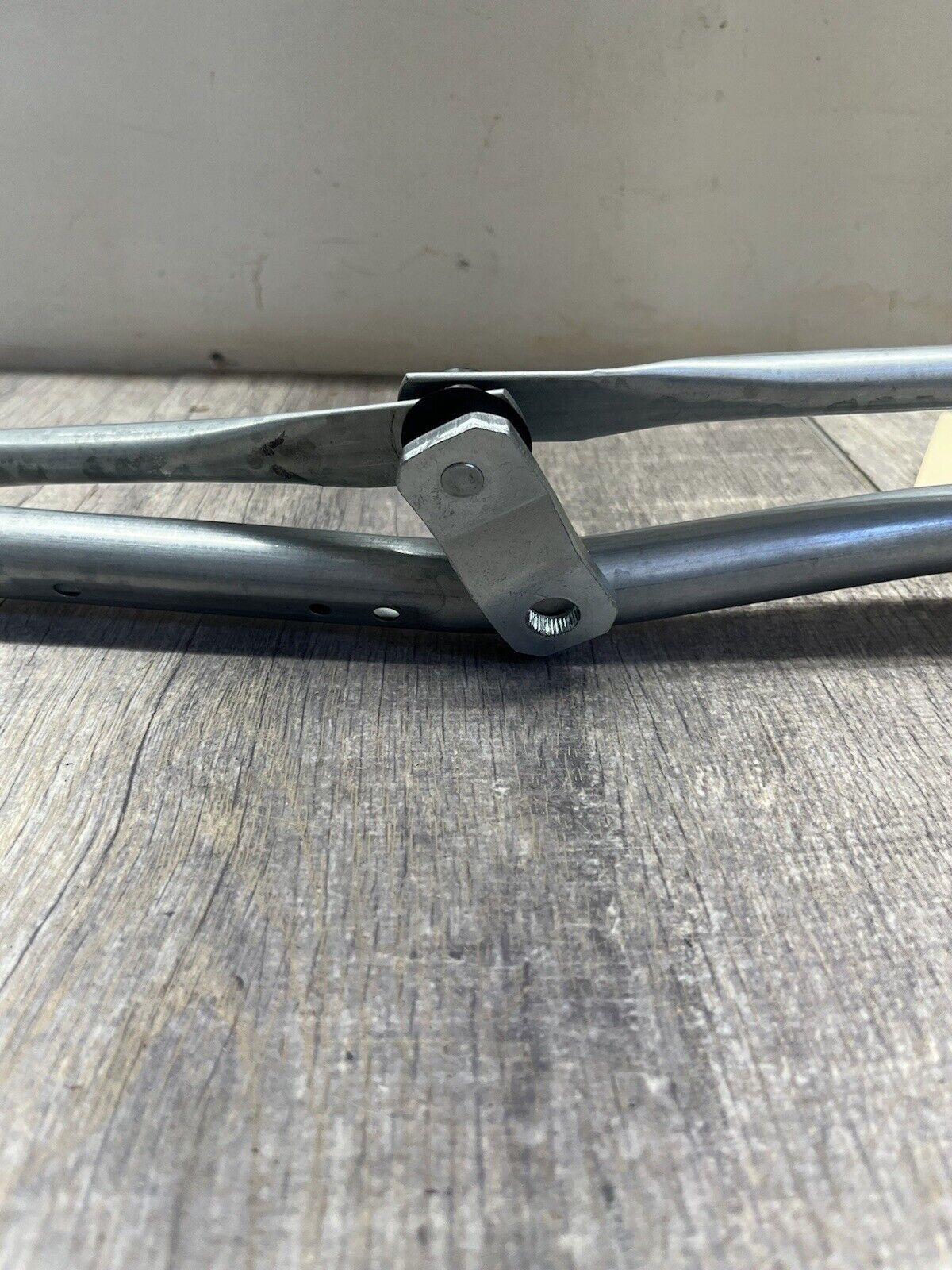 2012-15 Chevy Saturn Vue Captiva Sport Windshield Wiper Linkage