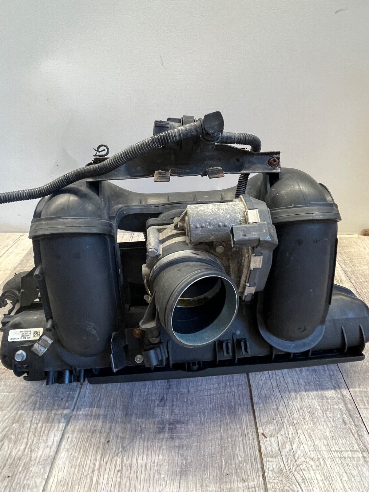 2006-13 BMW E90 328i Engine Motor Intake Manifold OEM