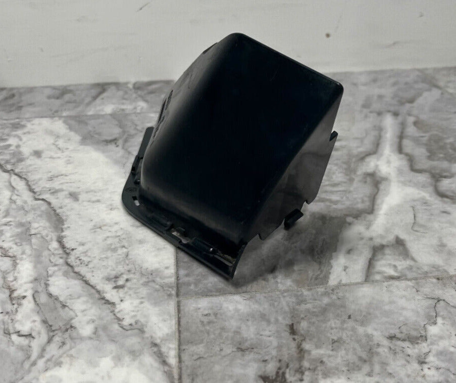 2007-15 Audi Q7 Right Side Bracket Air Guide OEM