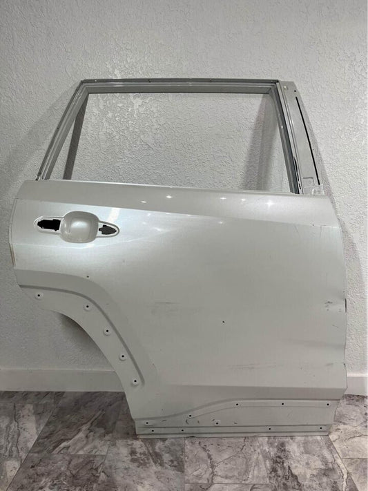 2010-23 Toyota 4Runner Passenger Rear Right Side Door Shell OEM LOCAL PICK UP