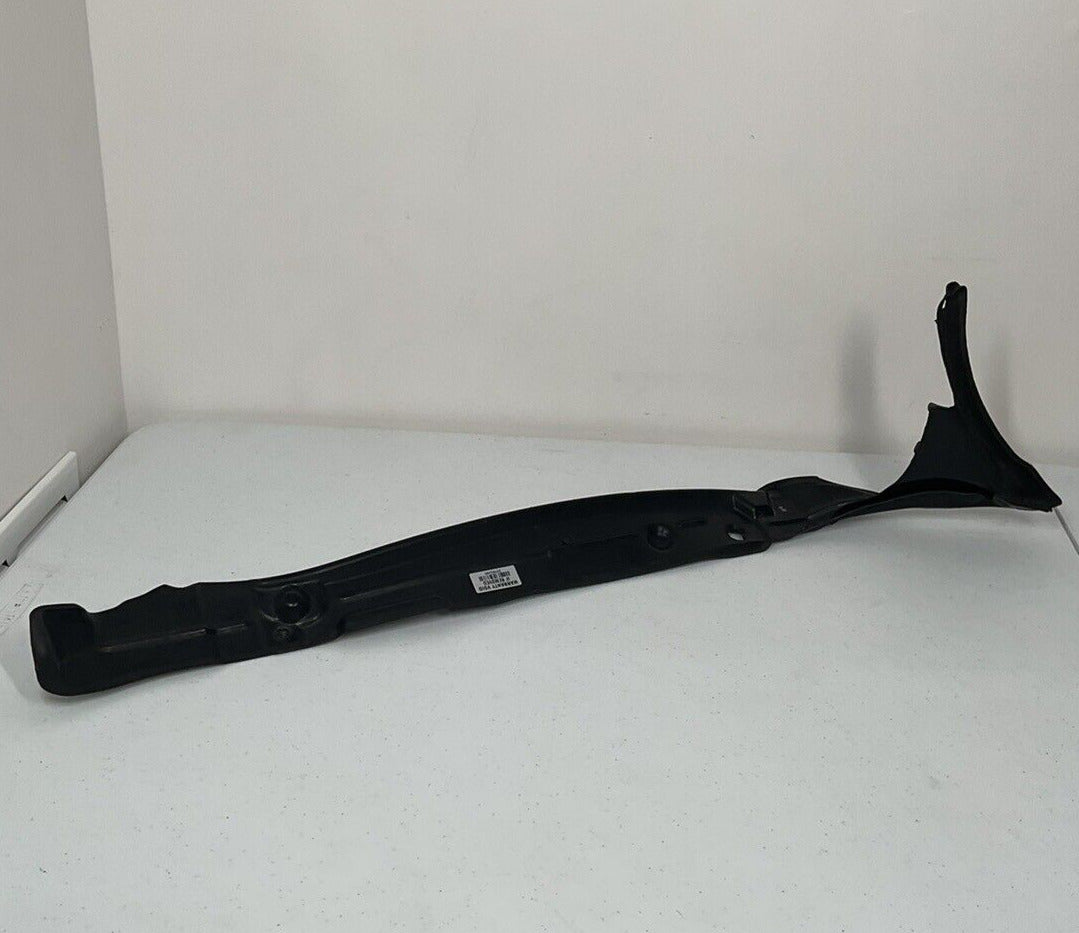 2007-15 Audi Q7  Right Inner Fender Shield Plate OEM