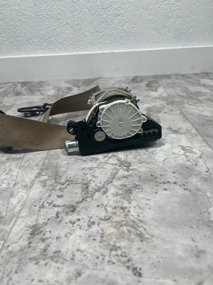 2007-15 Audi Q7 Front Right Seat Belt Retractor OEM