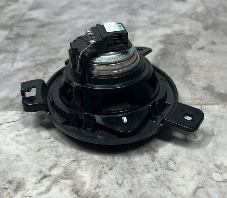 2007-12 Audi Q7 Rear Right Door Speaker BOSE OEM
