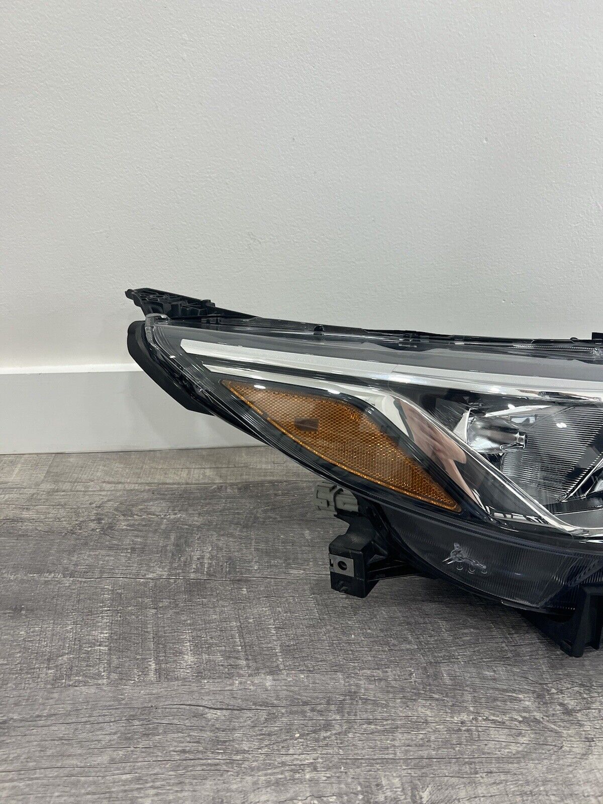 2020-21 Nissan Sentra Right Passenger Side Headlight Halogen OEM