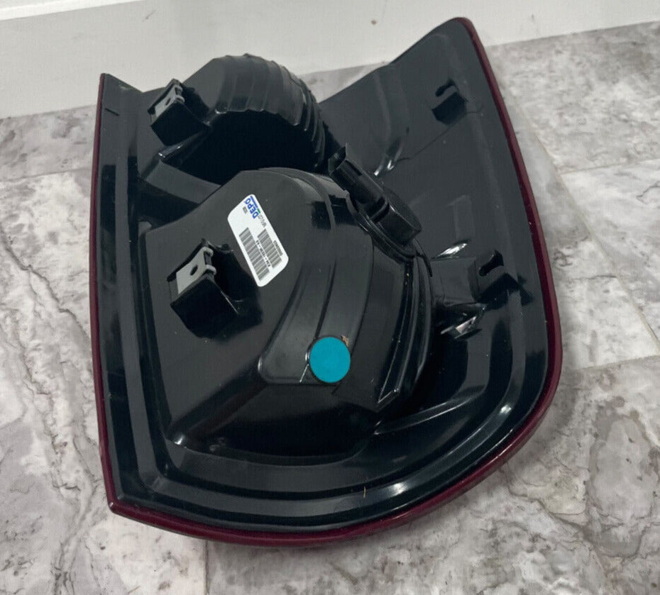 2009-18 Dodge Ram 1500/2500/3500 Rear Passenger Right Side Tail Light