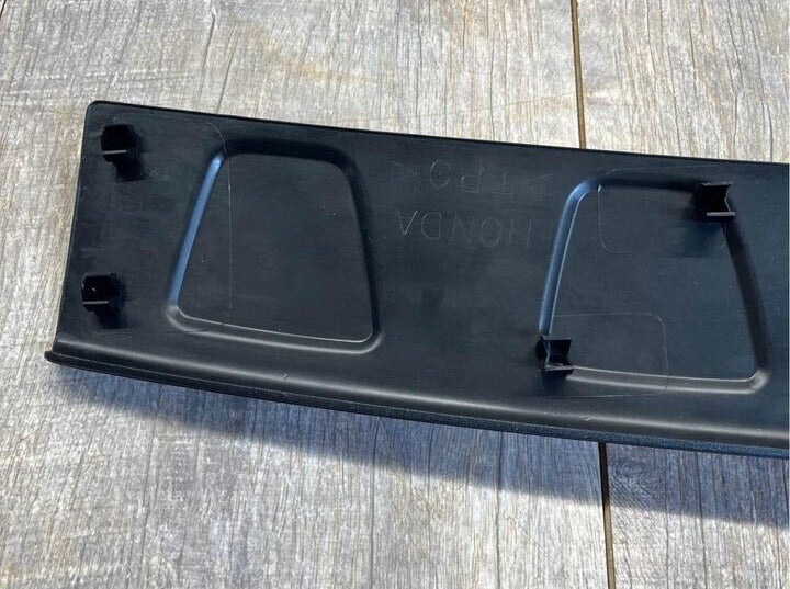 2009-15 Honda Pilot Rear Bumper Step Trim