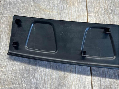2009-15 Honda Pilot Rear Bumper Step Trim
