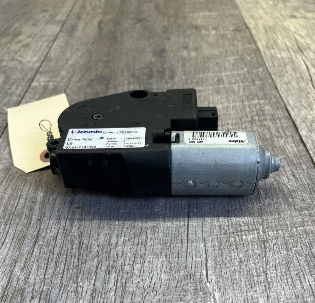 2006-11 BMW E90 E91 E92 E93 328i 335i Sunroof Moonroof Actuator Motor OEM