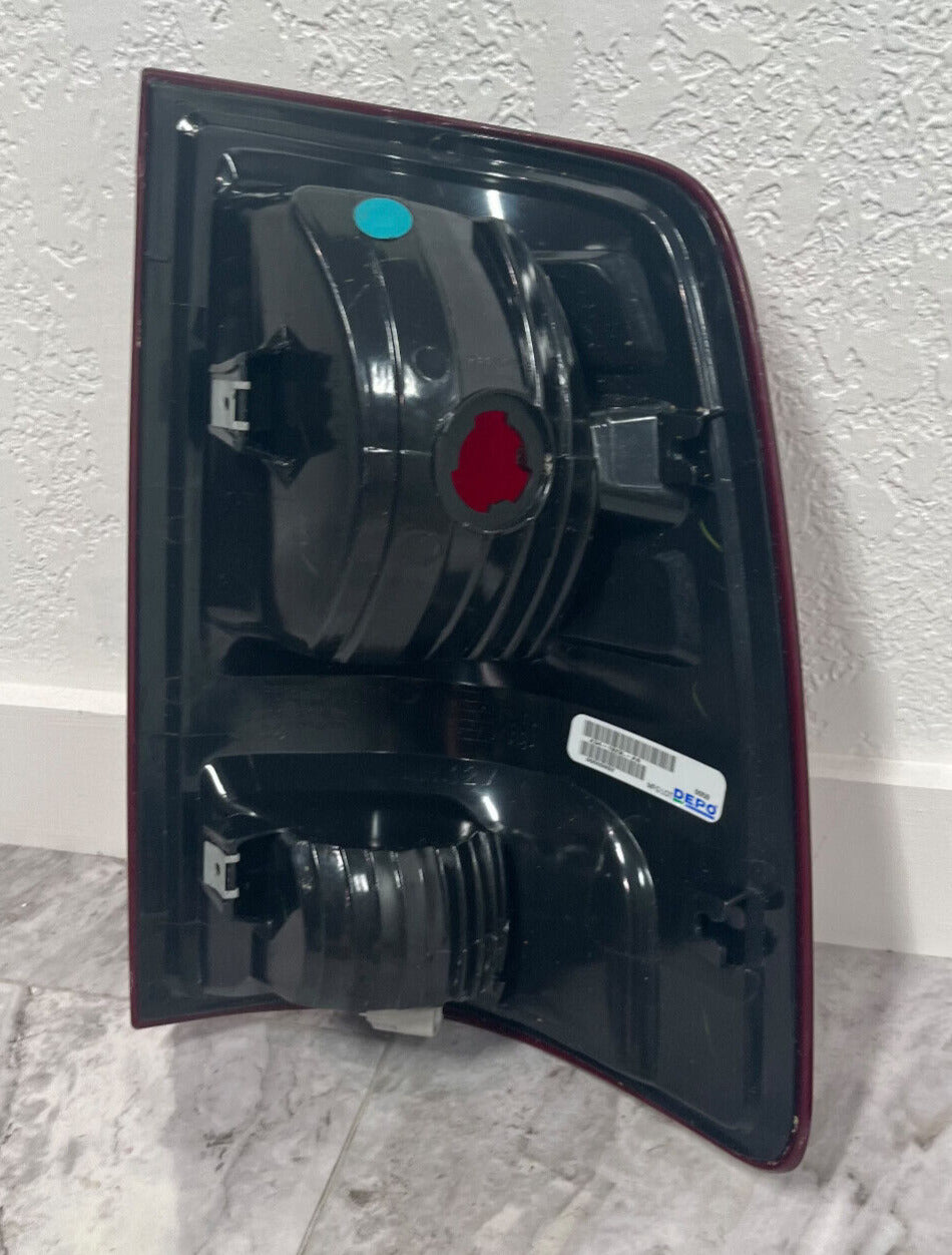 2009-18 Dodge Ram 1500/2500/3500 Rear Driver Left Side Tail Light