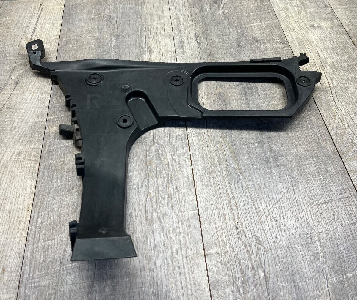 2007-15 Audi Q7 Rear Right Passenger Side Bumper Guide Bracket Support OEM