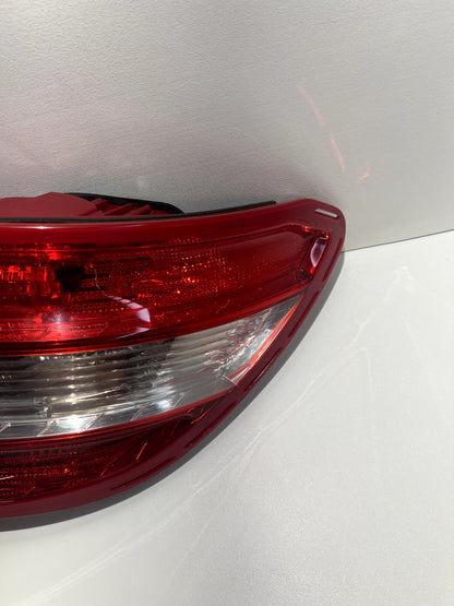2008-10 Mercedes C300 Right Side Taillight Lamp