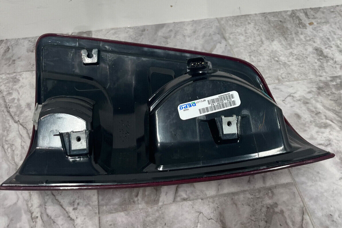 2009-18 Dodge Ram 1500/2500/3500 Rear Passenger Right Side Tail Light