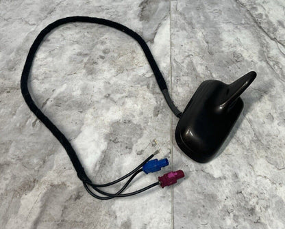 2007-09 Audi Q7 Rear Roof Mounted Radio Shark Fin Antenna OEM