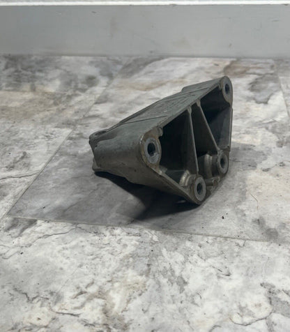 2007-15 Audi Q7 Transmission Transfer Mount Bracket