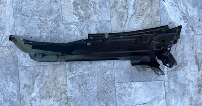 2007-15 Audi Q7 Front Left Fender Upper Reinforcement Support Bracket OEM