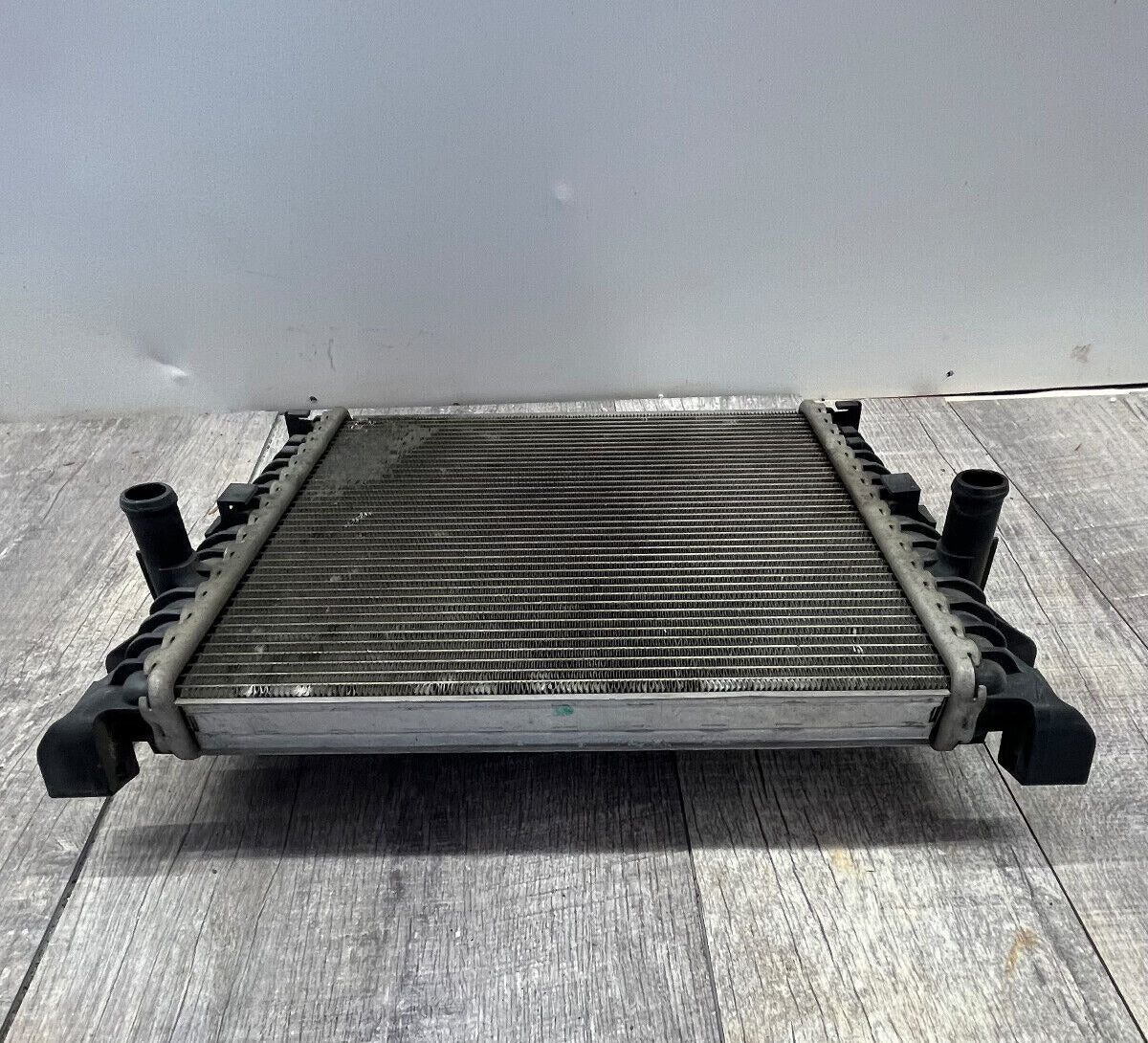 2007-15 Audi Q7 Secondary Auxiliary Radiator Assembly OEM