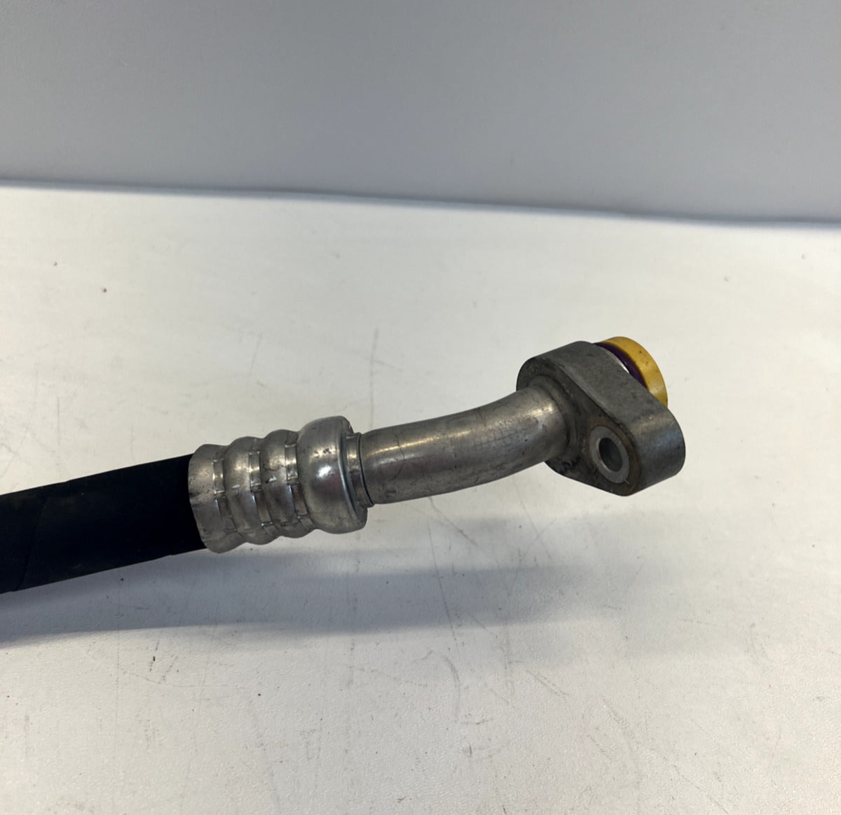 2007-11 Mercedes W216 CL550 S550 Refrigerant Suction Hose OEM