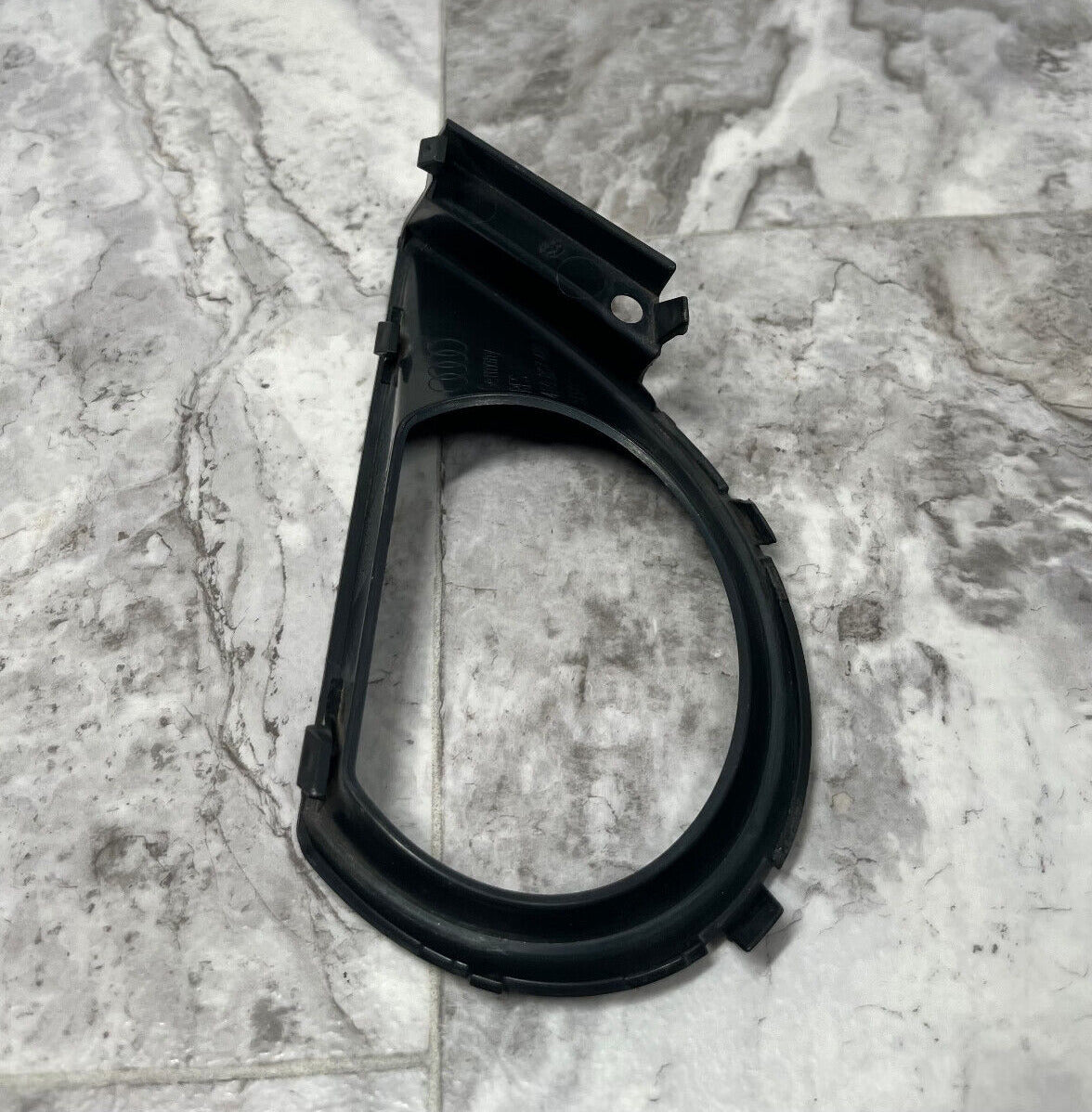 2010-15 Audi Q7 Left Fog Light Grille Trim Cover OEM