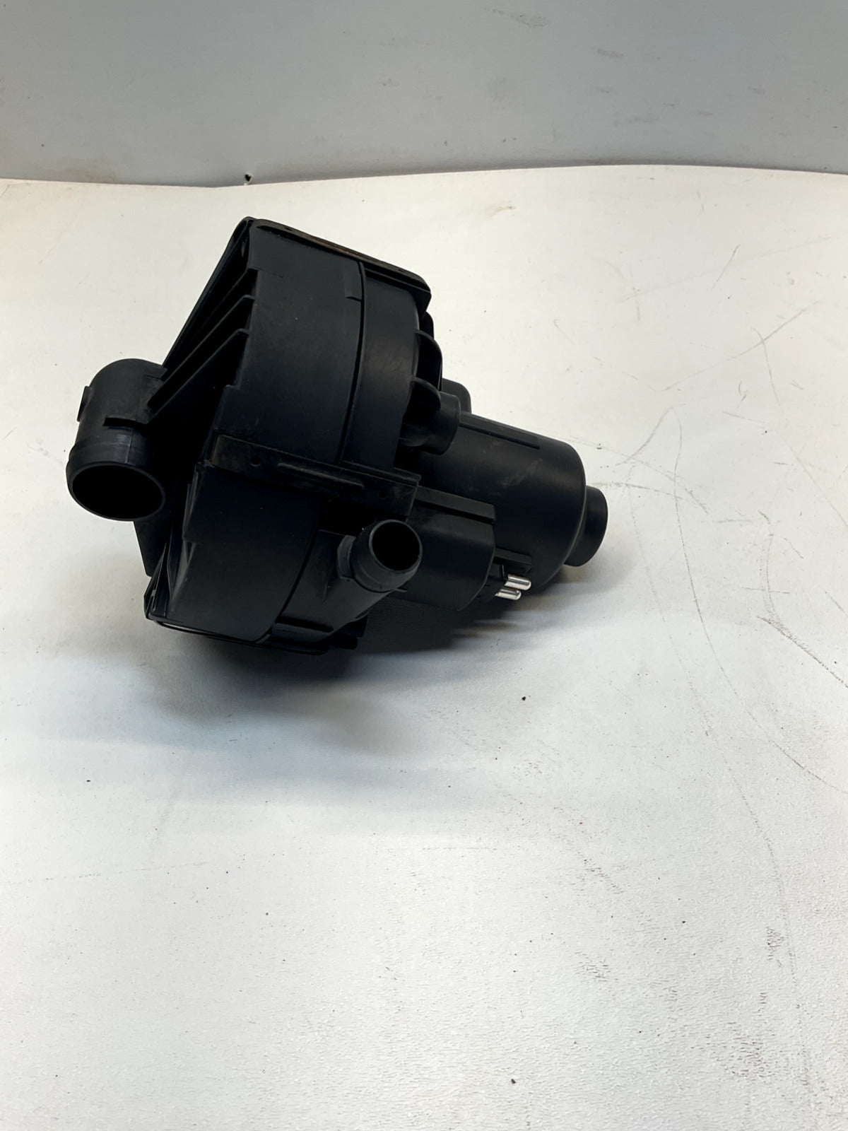 2005-15 Mercedes  W221 S550 SL550 Air Injection Smog Pump OEM