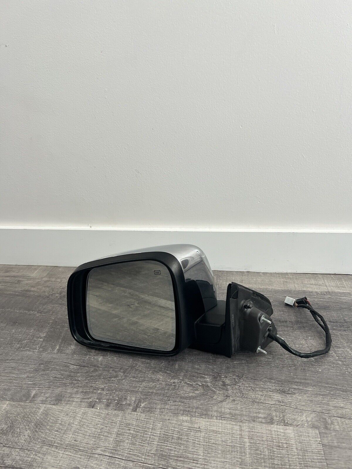 2011-18 Jeep Grand Cherokee Left Driver Side Rear View Mirror OEM