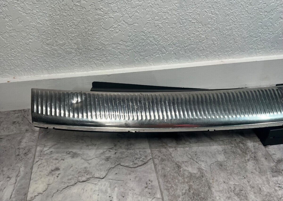 2007-15 Audi Q7 Rear Trunk Sill Scuff Plate Trim Cover Panel Molding OEM