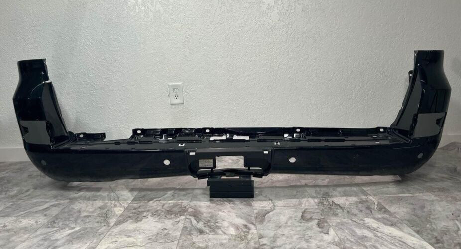 2016-20 Lexus LX570 Rear Bumper Plastic Cover Panel Factory OEM LOCAL PICK UP