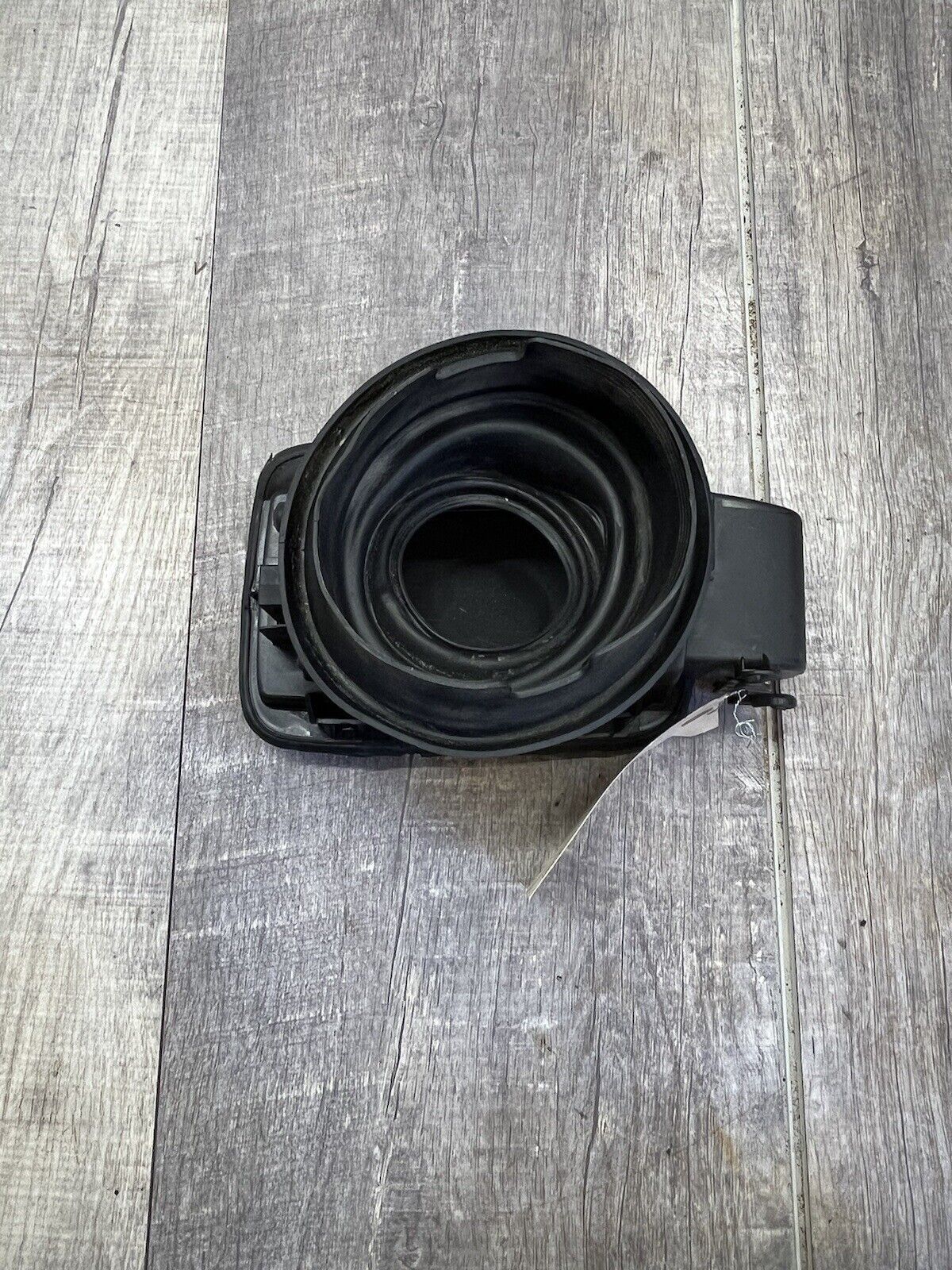 2006-12 BMW E90 E91 328i Exterior Fuel Tank Filler Door Lid Cover Panel OEM