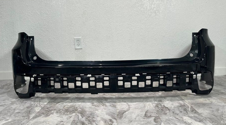 2014-18 Toyota Highlander Rear Bumper Cover OEM