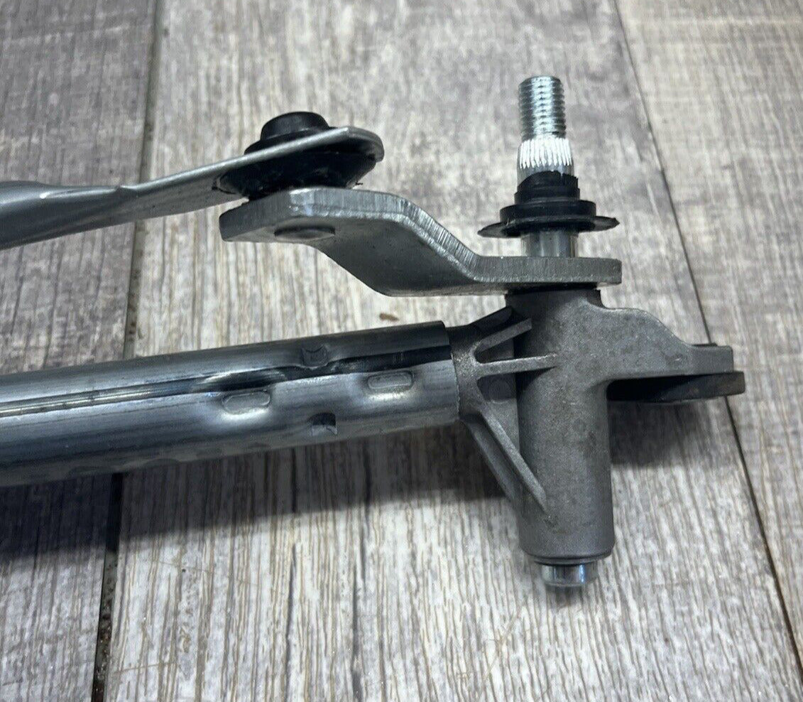 2012-15 Chevy Saturn Vue Captiva Sport Windshield Wiper Linkage