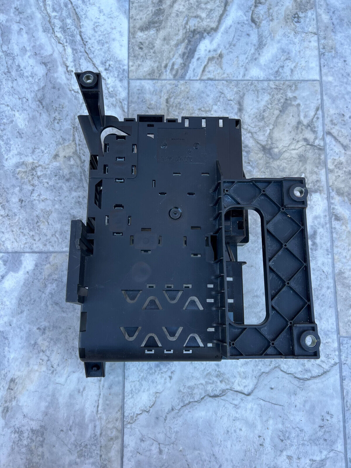 2007-15 Audi Q7 Engine Main Fuse Relay Box Block OEM