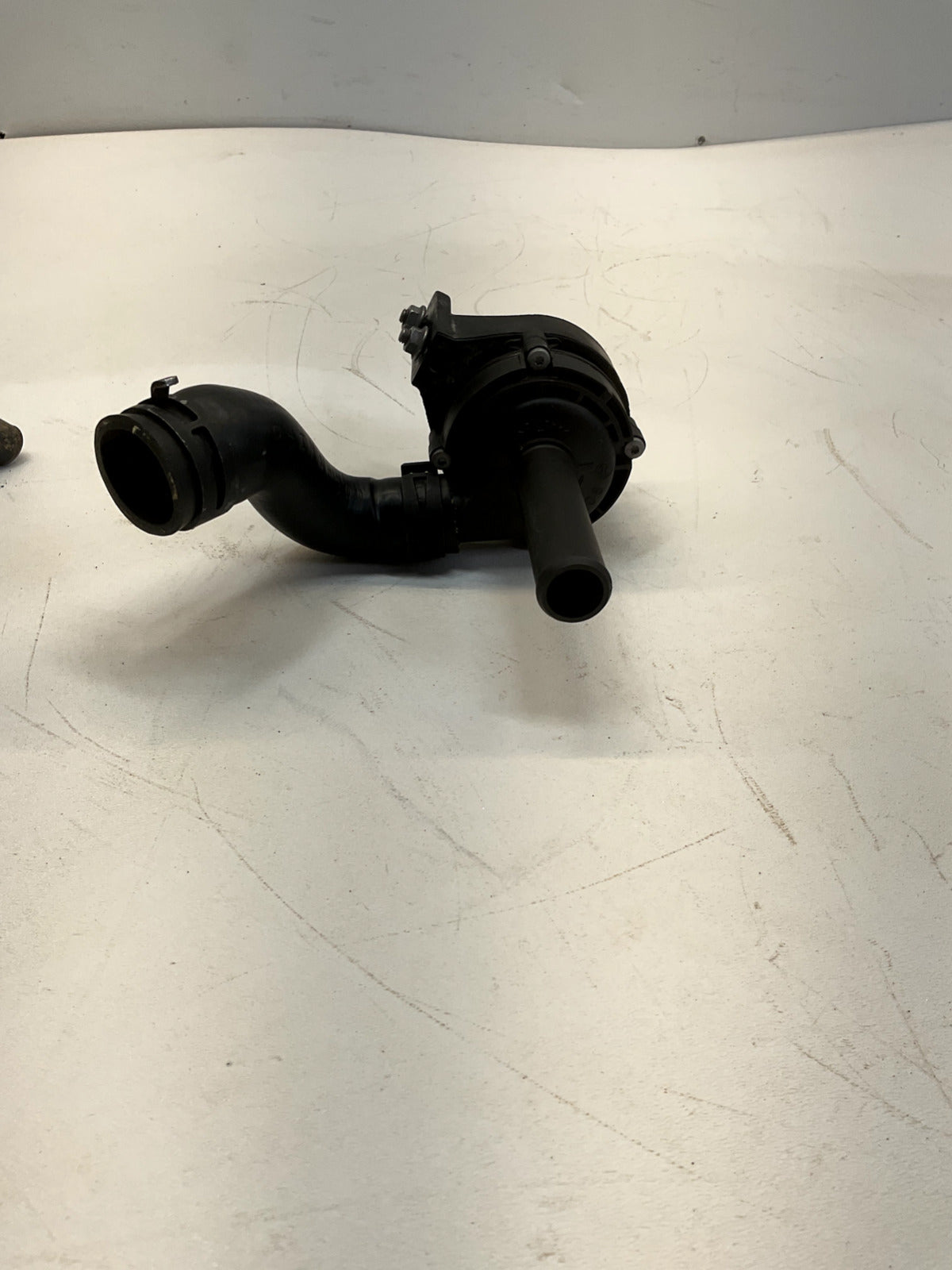 2007-13 Mercedes W221 S550 Auxiliary Coolant Water Pump OEM