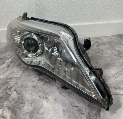 2011-12 Toyota Avalon Right Passenger Side Headlight Halogen OEM