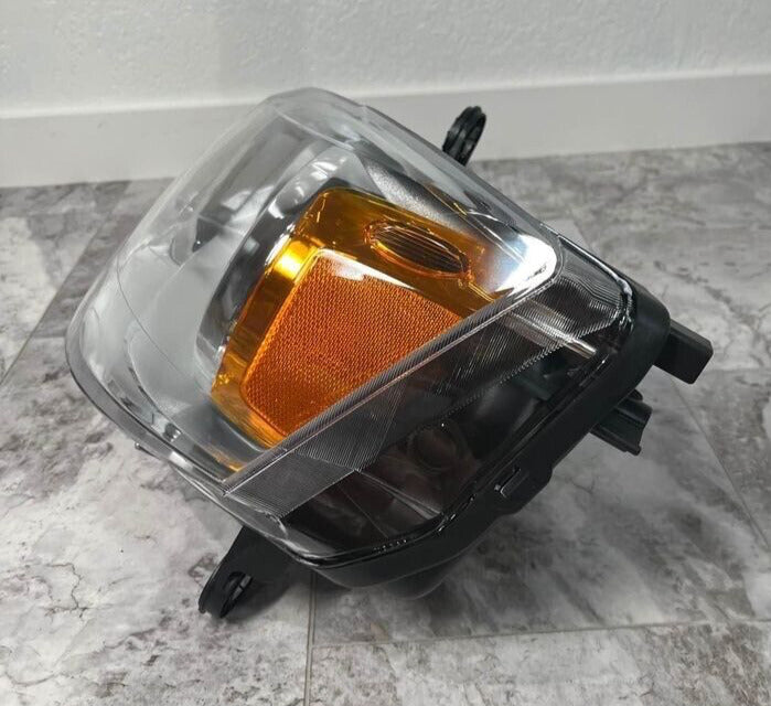 2008-16 Chrysler Town & Country Driver Left HID Xenon Headlight