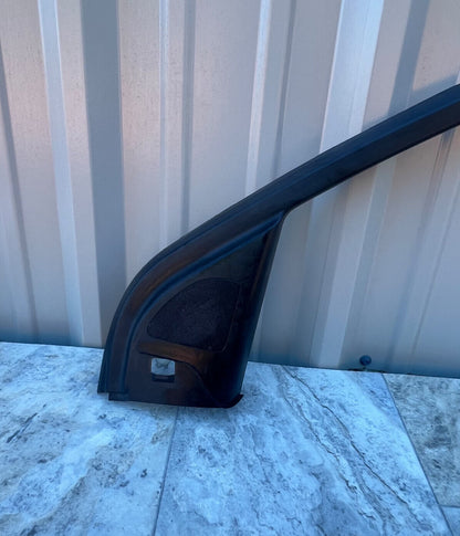 2011-15 Audi Q7 Front Right Side Door Window Frame Trim Cover Panel OEM