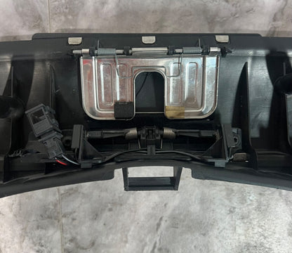 2007-15 Audi Q7 Rear Trunk Sill Scuff Plate Trim Cover Panel Molding OEM