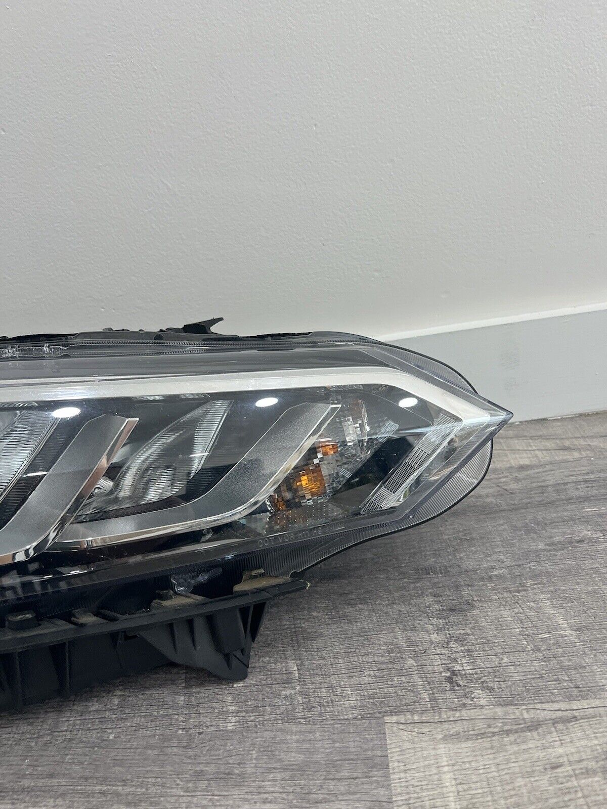 2020-21 Nissan Sentra Right Passenger Side Headlight Halogen OEM