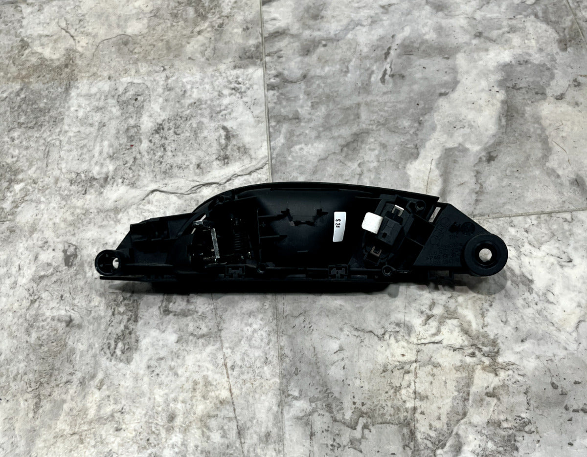 2007-15 Audi Q7 Front Right Interior Door Release Handle OEM