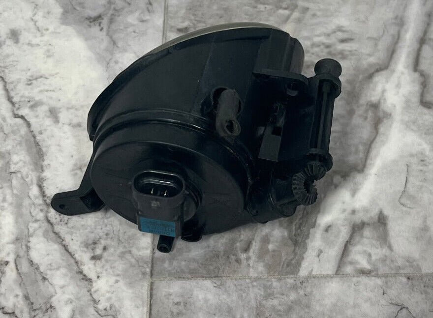 2009-14 Audi A4 Front Right Side Fog Light Lamp OEM