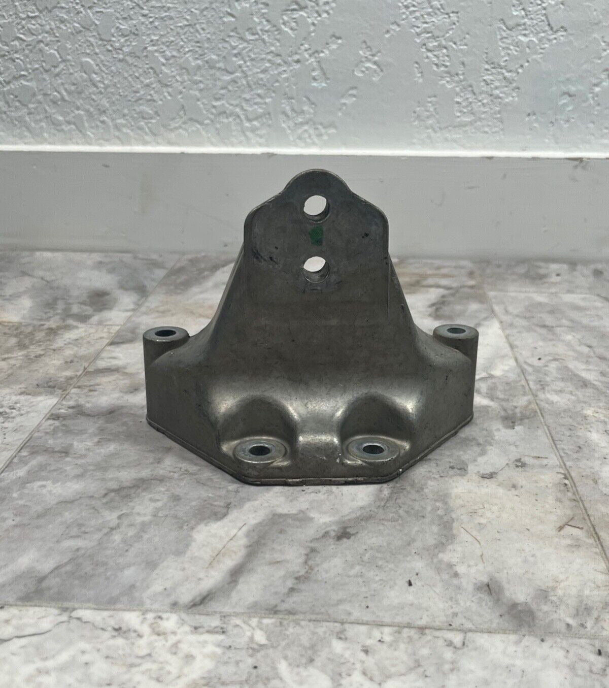 2007-15 Audi Q7 Transmission Transfer Mount Bracket