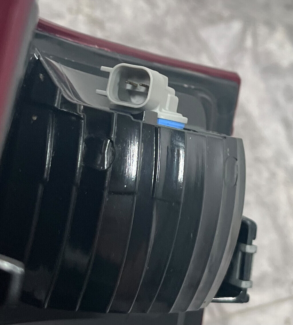 2009-18 Dodge Ram 1500/2500/3500 Rear Driver Left Side Tail Light