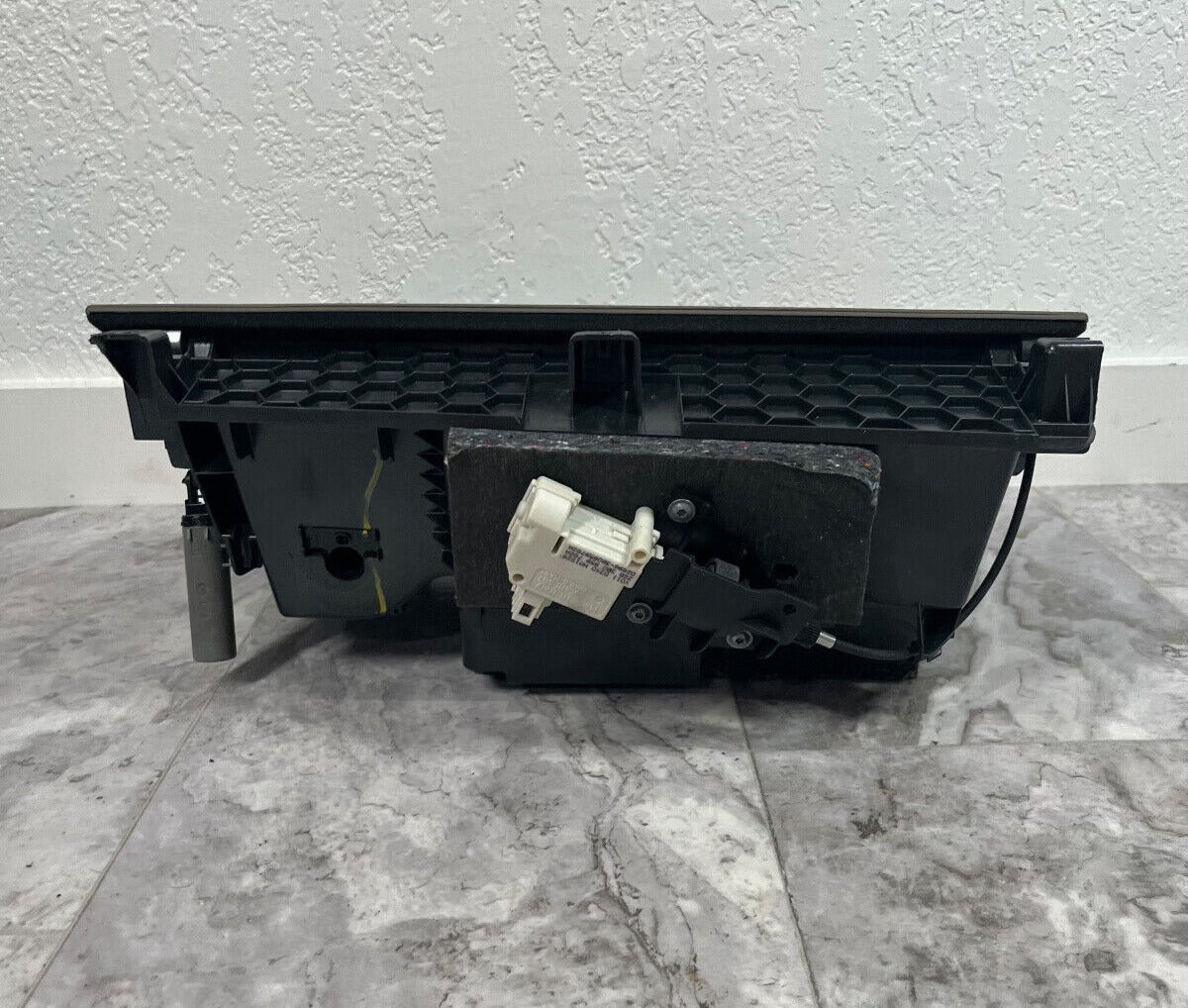 2007-15 Audi Q7 Front Right Side Dashboard Glove Box Storage Compartment OEM