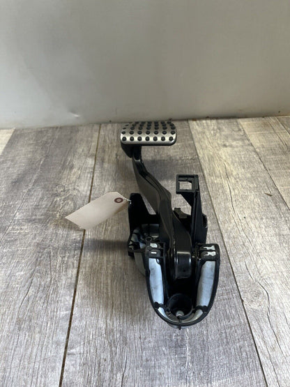 2008-14 Mercedes W204 C300 Brake Stop Pedal Assembly OEM