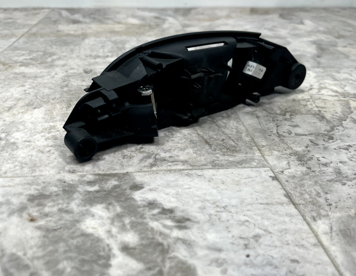 2007-15 Audi Q7 Rear Right Interior Door Release Handle