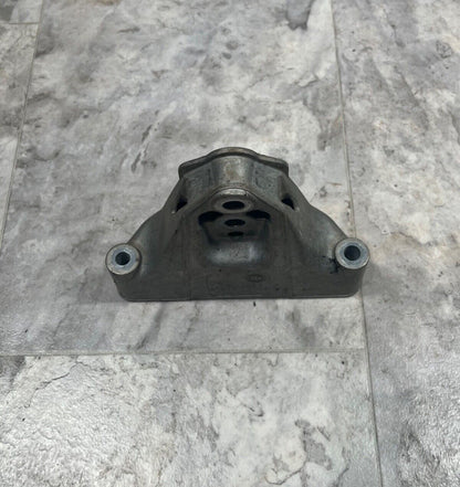 2007-15 Audi Q7 Transmission Transfer Mount Bracket