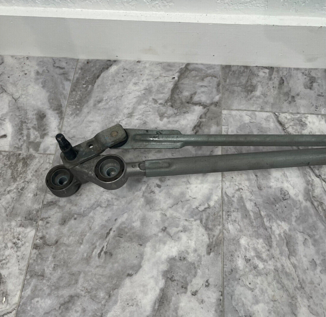 2007-15 Audi Q7 Windshield Wiper Motor With Linkage Assembly OEM